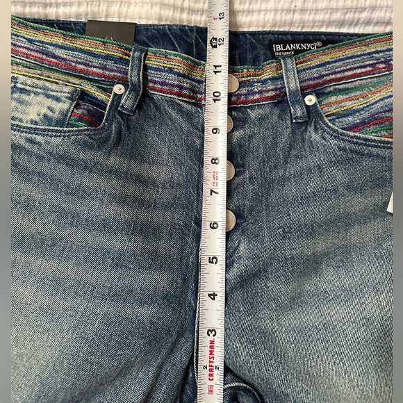 BlankNYC The Varick Kick Flare - NWT - Size 30 - Picture 13 of 15